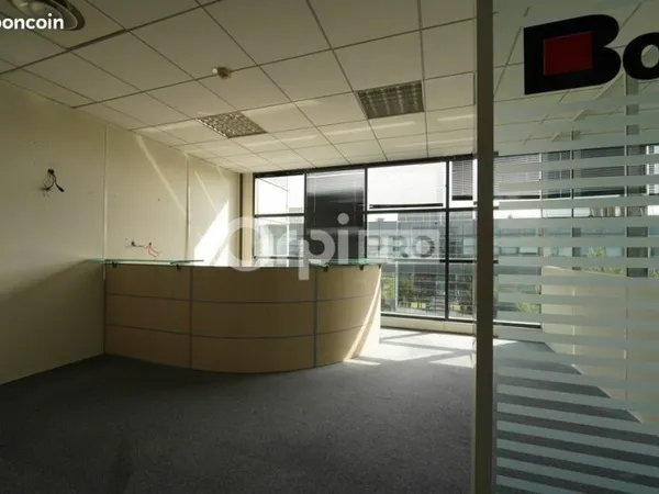 Bureau 1 478 m²