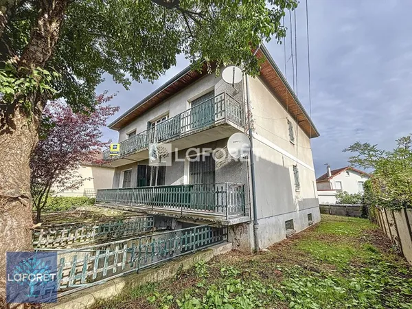 Maison 6 pièces 222 m²