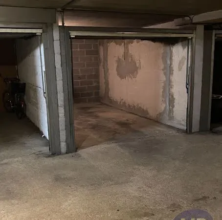 Parking 13 m²