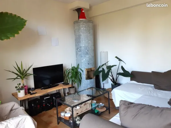 Chambre dans maison en colocation