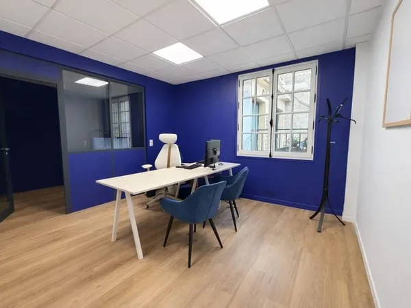 Bureaux rénovés avec box fermé en plein coeur de Senlis