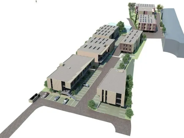 Local commercial 4951 m²