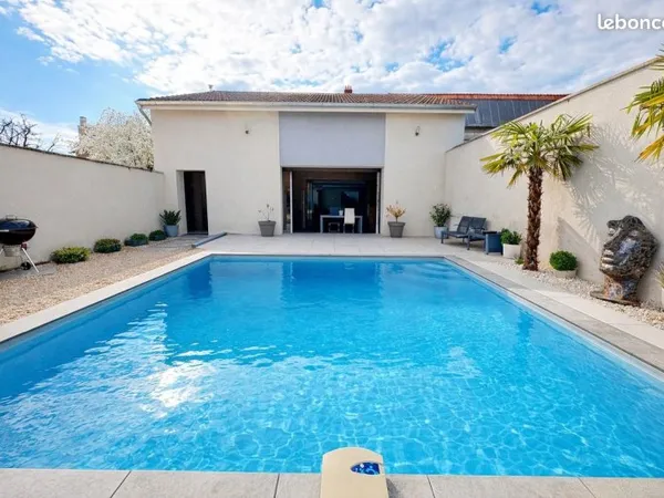 Maison de ville 6 pièces 240 m²