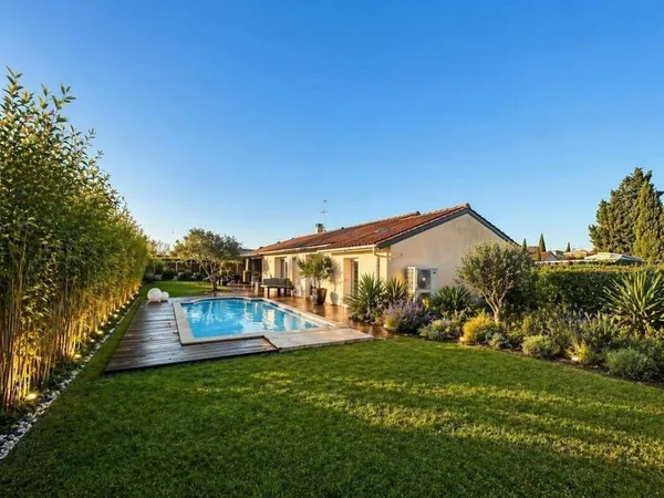Maison de plain-pied 6 pièces 120 m²