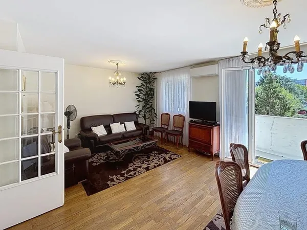 Appartement T4 bis 75m2 secteur Gratte-Ciel