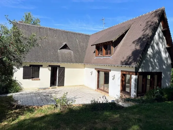 Maison Ry 7 pièce(s) 155 m2 . 4 ch.