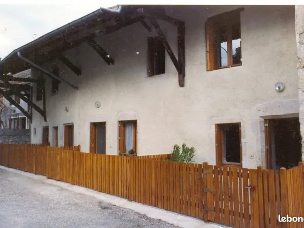 Appartement 60m2 en duplex dans une maison campagne