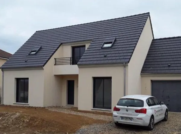 MAISON INDIVIDUELLE 119,81 m² à SENS