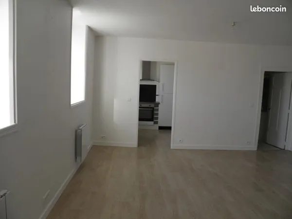 A LOUER A ROSPORDEN BEL APPARTEMENT T3 80m²
