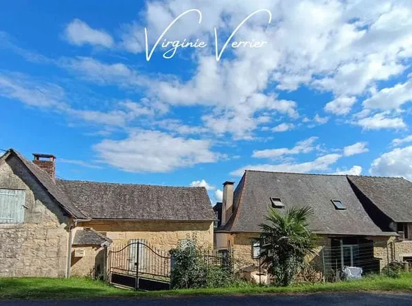 Maison 117 m² T6 + dépendances + 14.426 m² terrain - 19310 Segonzac