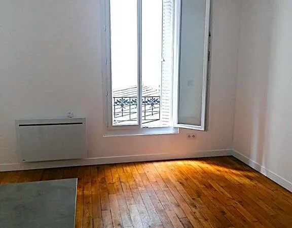 Studio 1 pièce 24 m²