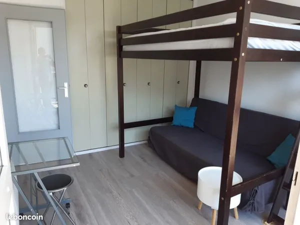 Appartement T1 meublé chauffage collectif au sol inclus dans les charges
