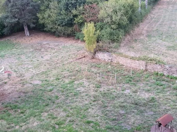 Terrain 796 m²