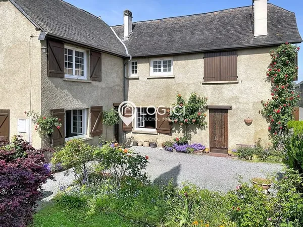 Maison de charme 7 pièces 170 m2 Vue Pyrénées