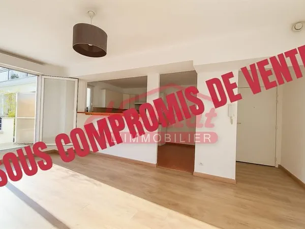 CHELLES-COEUR DE VILLE - GRAND APPARTEMENT 2 PIECES AVEC TERRASSE ET BOX