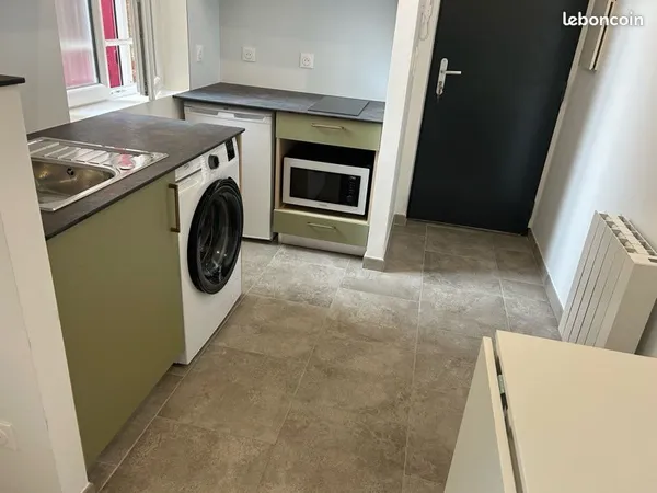 Studio meublé 20 m² - Fonctionnel et économique - Rez-de-chaussée - Calme 📅 Disponible en juillet