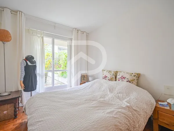 2 pièces avec 70 m² de terrasse aménagée