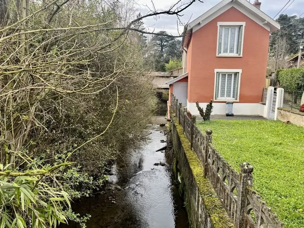 VENTE 69130 ECULLY Appartement duplex 44 m2 dans MAISON DE VILLE