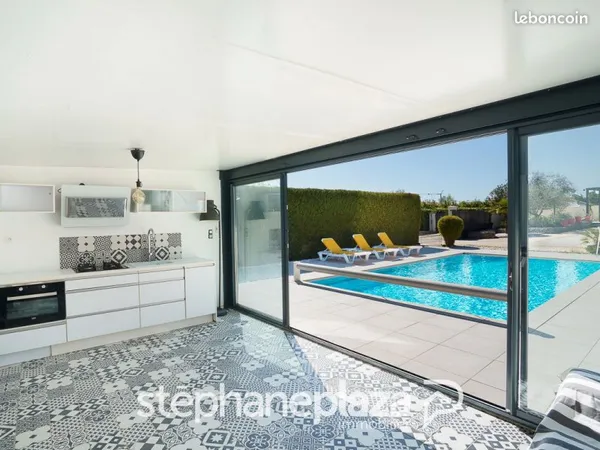Villa 7 pièces 214 m²