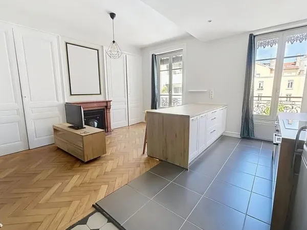 Appartement 2 pièces 63 m²
