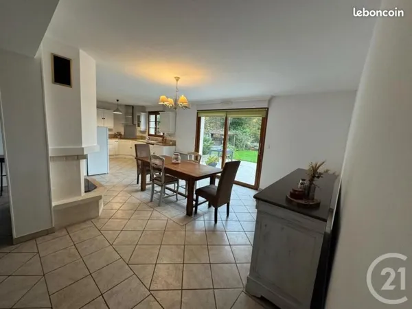 Maison 8 pièces 123 m²