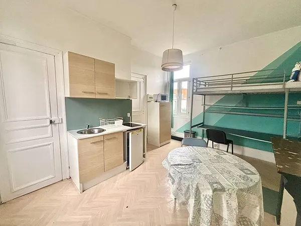 Appartement T1Bis située sur le quai de Somme, Proximité Ecole d'ingénieur (ESIEE)