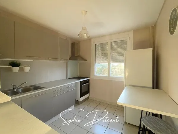 Appartement à vendre 3 pièces JOUE LES TOURS (37)