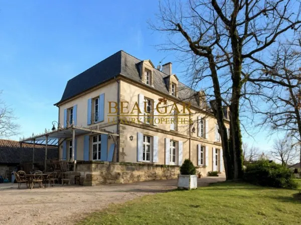 Maison 20 pièces 488 m²
