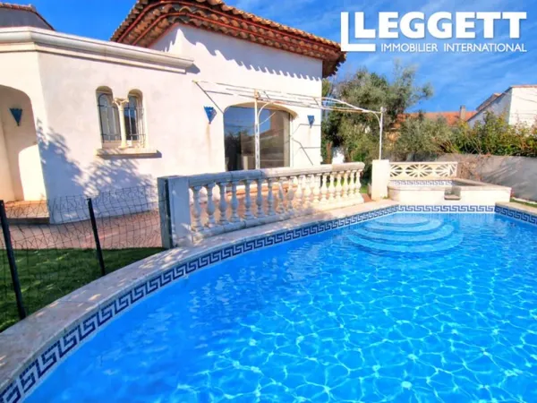 Magnifique villa de style provençal avec 3 chambres, piscine et garage, située dans un quartier calm