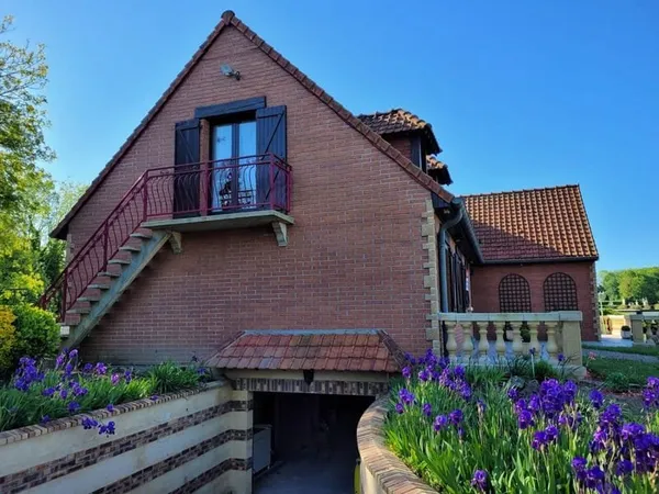 MAISON DE CAMPAGNE PROCHE AMIENS.