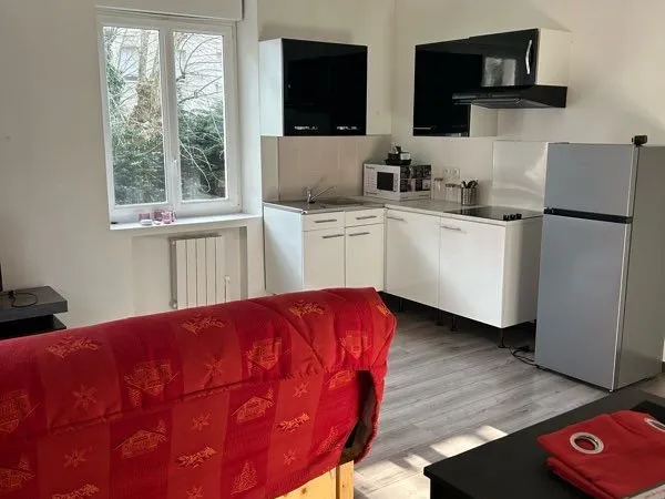 Loue studio meublé