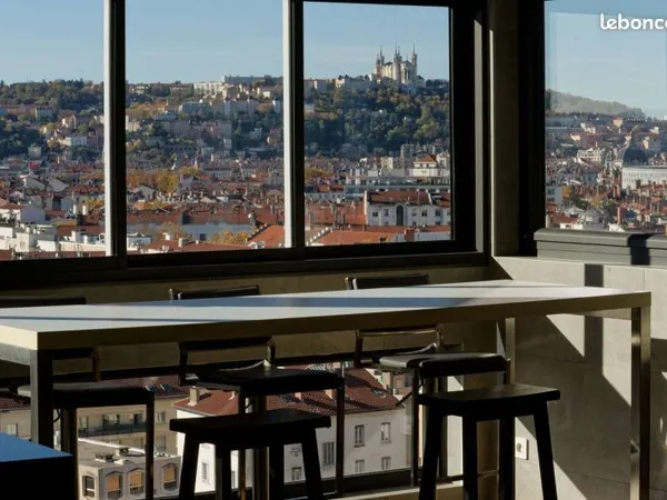 T5 de 104m2 avec vue imprenable à LYON