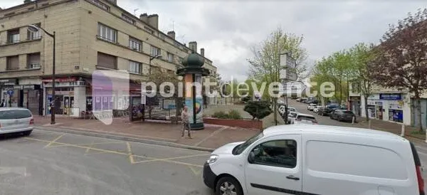 Local commercial 282 m²