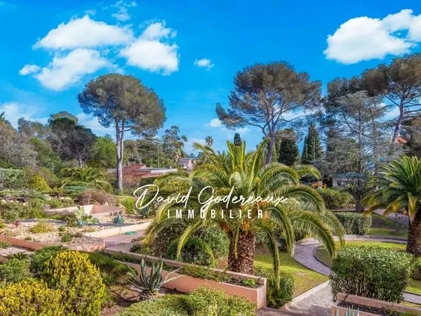 APPARTEMENT T2 / F2 À VENDRE - BOULOURIS SAINT-RAPHAËL (VAR) - 276 000 € - BORD DE MER