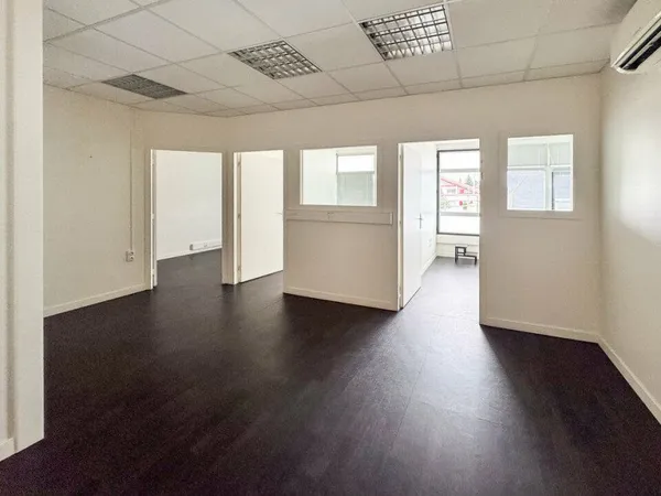 Bureaux 58 m²