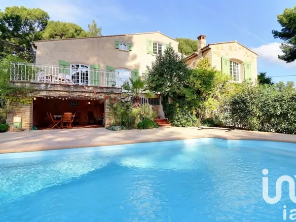 Maison 5 pièces 198 m²