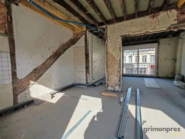 IMMEUBLE DE RAPPORT - 3 LOTS - A TRAVAUX - LILLE FIVES