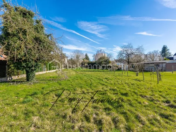 Terrain 1299 m²