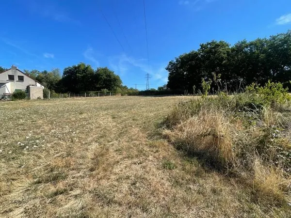 Terrain 1403 m²