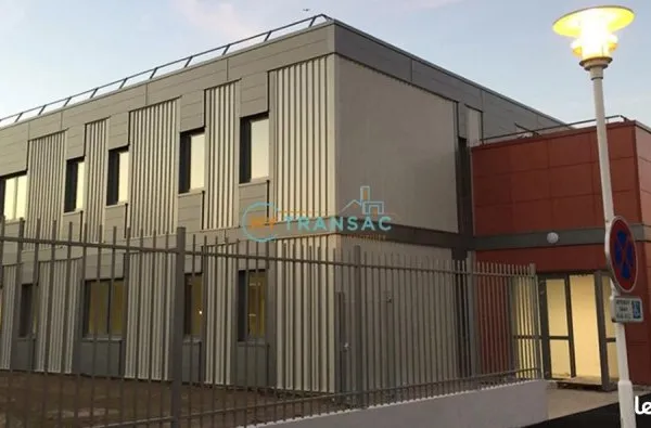 Local d'activité 2 500 m²