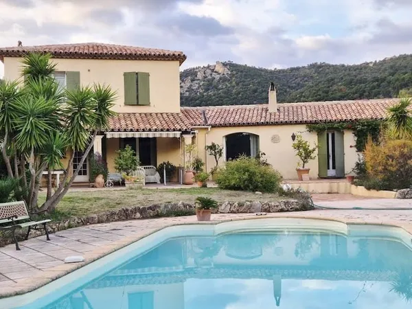 Villa 7 pièces 160 m²