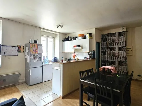 Immeuble Le Pont De Beauvoisin - 2 appartements - T2 et T3