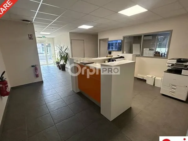 Bureaux 300 m²