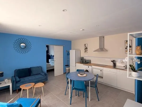 BAGNOLS-SUR-CEZE - PROCHE CENTRE VILLE - Location meublée appartement T2