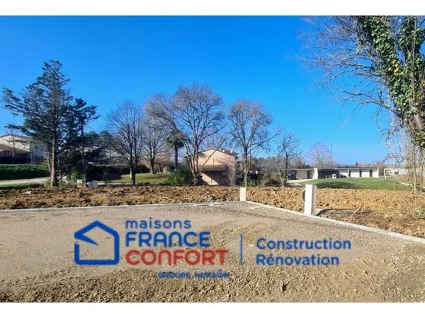 Terrain 600 m²