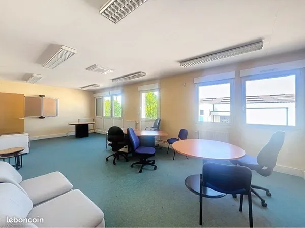 Bureaux modulables - Emplacement stratégique face à la gare de Troyes