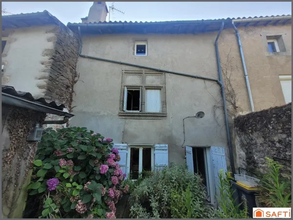 Maison de ville en hyper centre de Parthenay