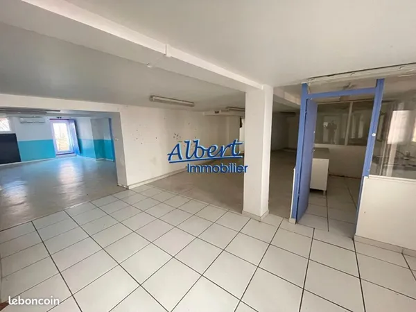 Local 219 m² OLLIOULES