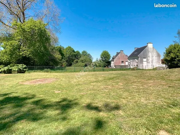 Terrain 563 m² BRIEC