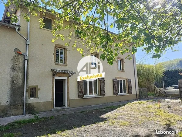 Maison 8 pièces 235 m²
